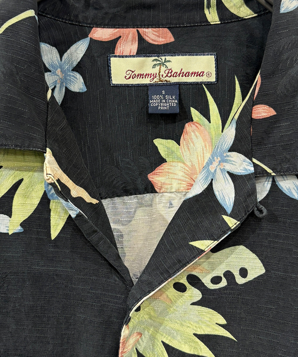 VINTAGE - SILK HAWAIIAN SHIRT