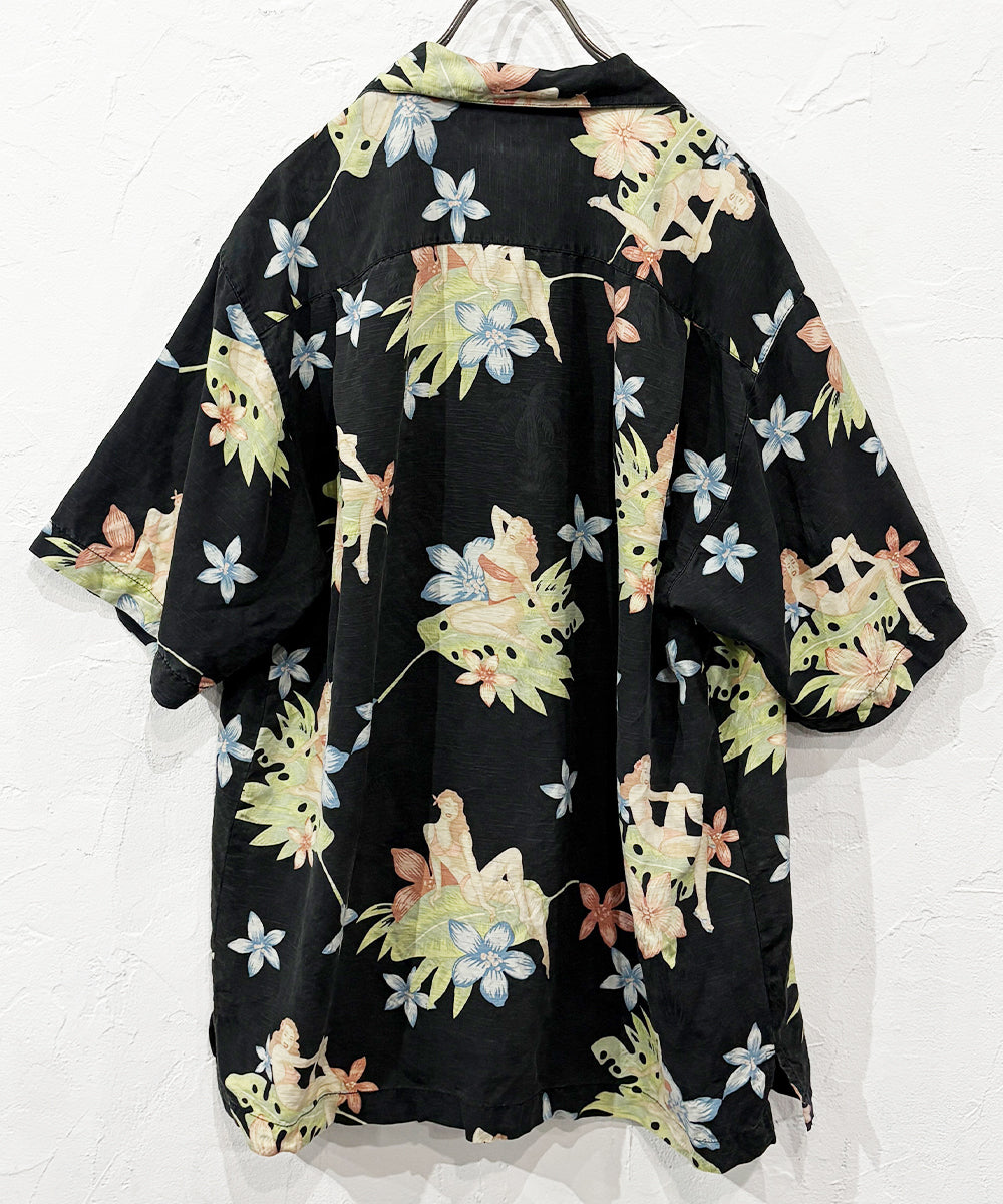 VINTAGE - SILK HAWAIIAN SHIRT