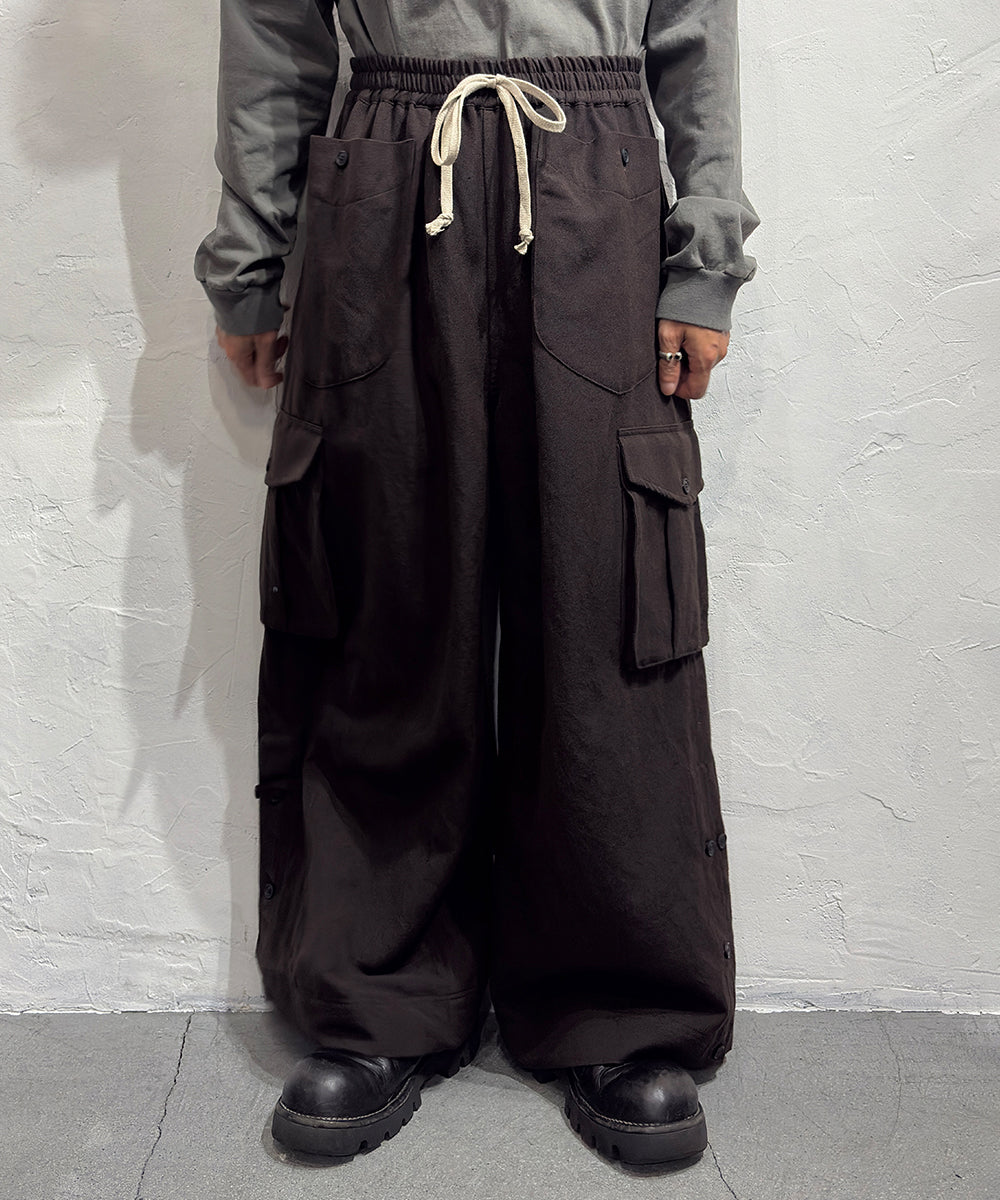 O PROJECT - CARGO TROUSER / DK BROWN  ONLINE STORE PAGE | オー プロジェクト - カーゴ トラウザー / ダーク ブラウン / ブラック オンライン ストア ページ 商品画像