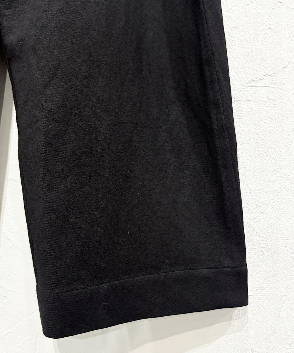 SONO - TUCKER TROUSERS BLACK | DB&BAR OFFICIAL ONLINE STORE | ソノ タッカー トラウザーズ ブラック オンライン ストア ページ 商品画像