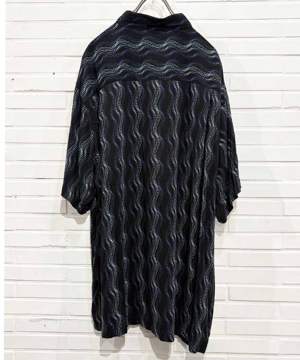 VINTAGE - WAVE PATTERN LUXE RAYON SHIRT