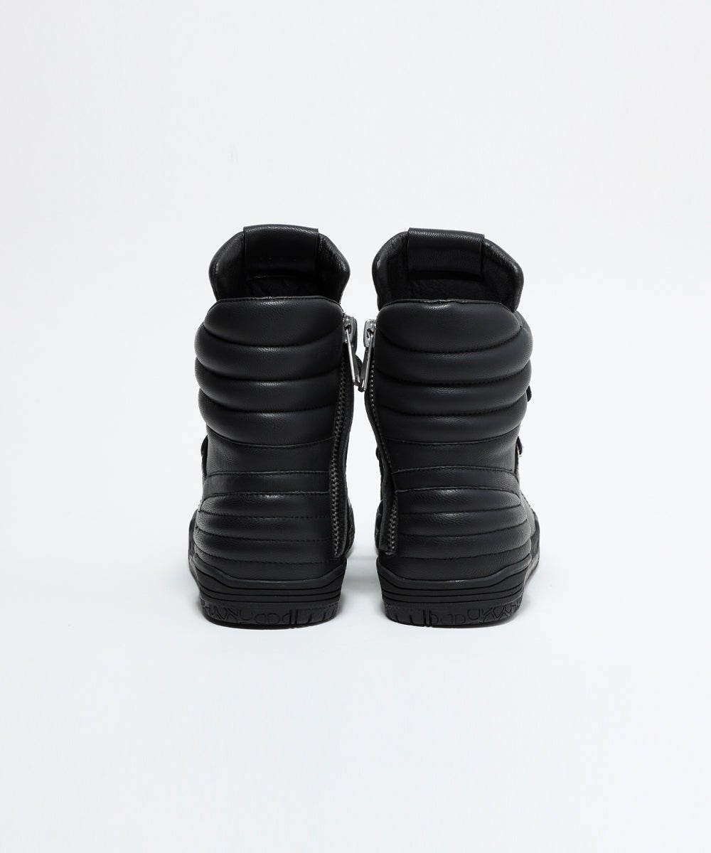 Hi-Cut Sneaker "Massive" - BLACK - DIET BUTCHER