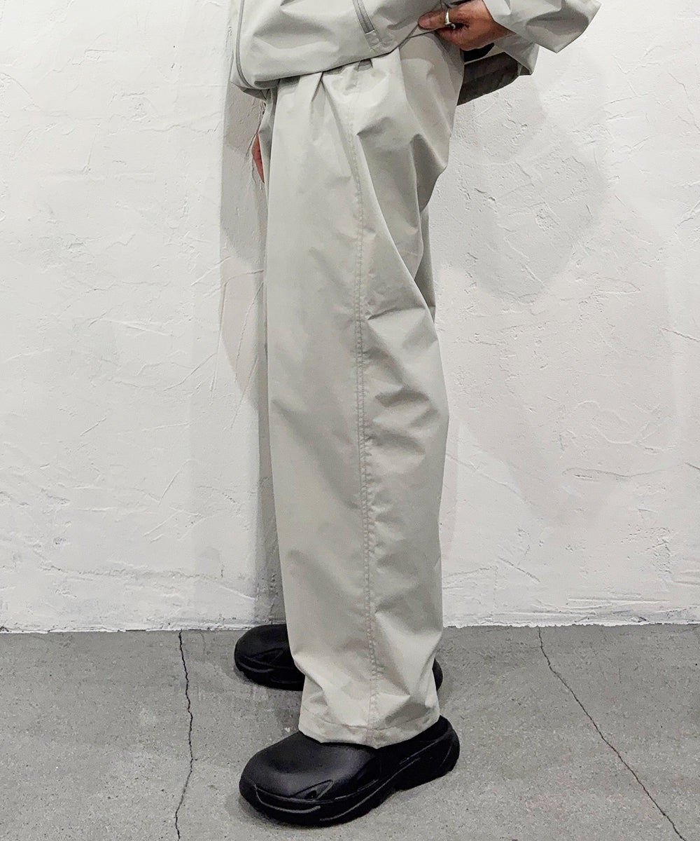 ES.1 - NYLON PANTS / IT.GRAY ONLINE STORE PAGE | エスアイ - ナイロン パンツ / ネイビー オンライン ストア ページ 商品画像