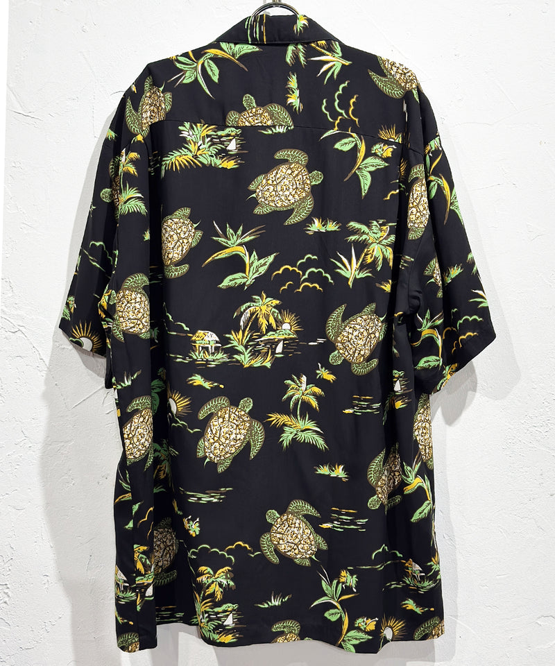 TWO PALMS - RAYON HAWAIIAN SHIRTS “TURTLE” | DB&BAR OFFICIAL ONLINE STORE | トゥー パームス レーヨン ハワイアン シャツ タートル オンライン ストア ページ
1回のご注文が税込10,000円以上のお買い物は送料無料
中目黒セレクトショップ 商品画像