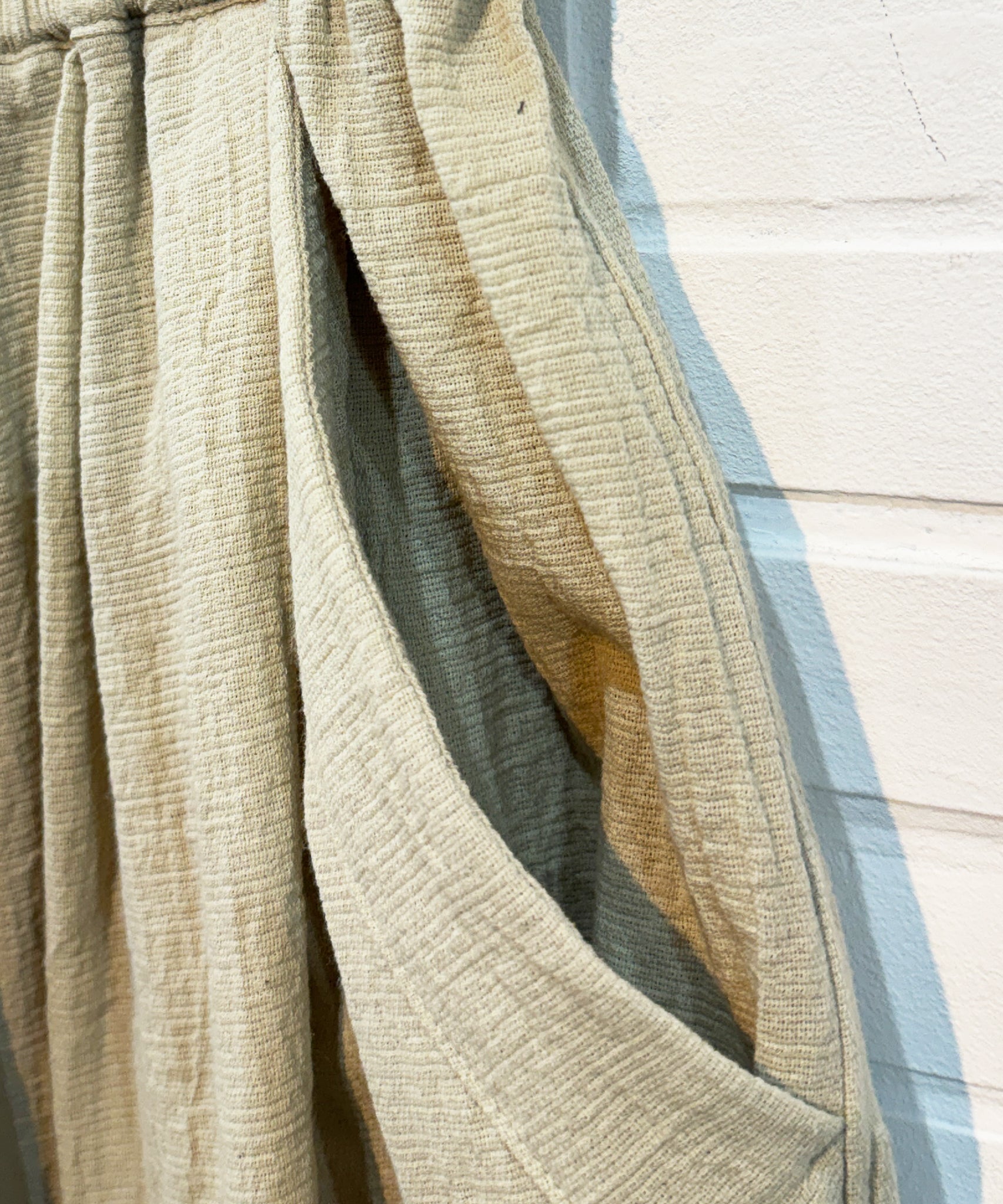 O PROJECT - WIDE FIT SHORT PANTS  ONLINE STORE PAGE | オー プロジェクト - ワイドフィット ショートパンツ オンライン ストア ページ
一回のご注文が税込10,000円以上は送料無料
中目黒セレクトショップ 商品画像