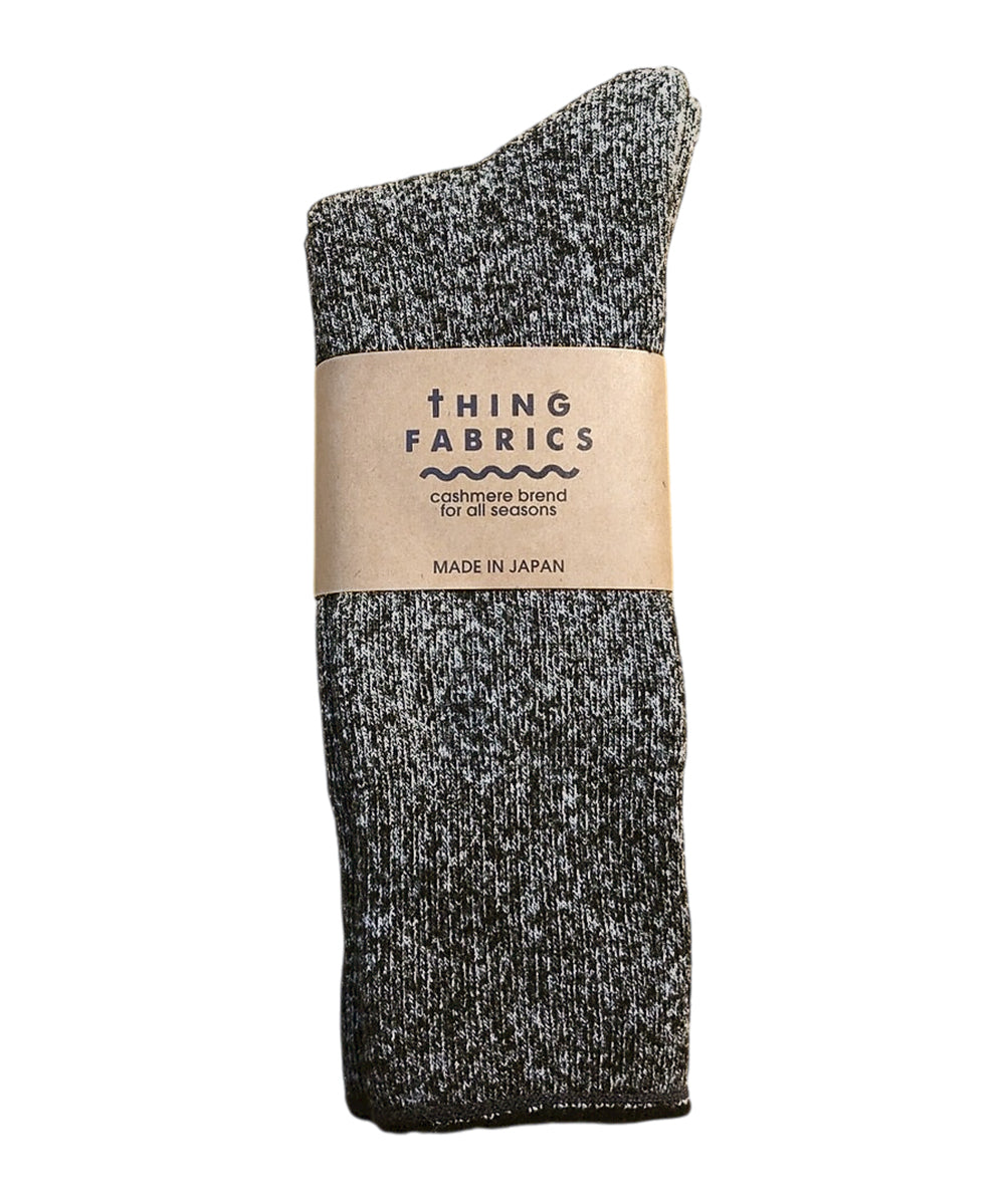THING FABRICS - CASHMERE CAMP PLIE SOCKS / BLK-OATMEAL