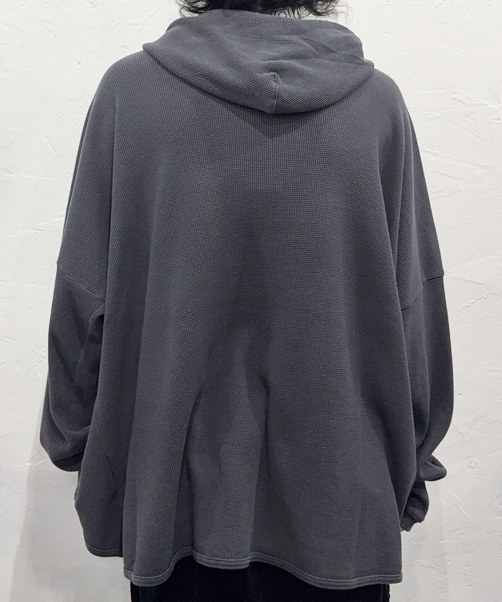O PROJECT - WIDE FIT HOODED WAFFLE / ANTHRACITE  ONLINE STORE PAGE | オー プロジェクト - ワイドフィット フーデッド ワッフル / アンスラサイト オンライン ストア ページ 商品画像