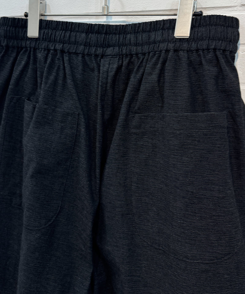 O PROJECT - WIDE FIT SHORT PANTS  ONLINE STORE PAGE | オー プロジェクト - ワイドフィット ショートパンツ オンライン ストア ページ
一回のご注文が税込10,000円以上は送料無料
中目黒セレクトショップ 商品画像