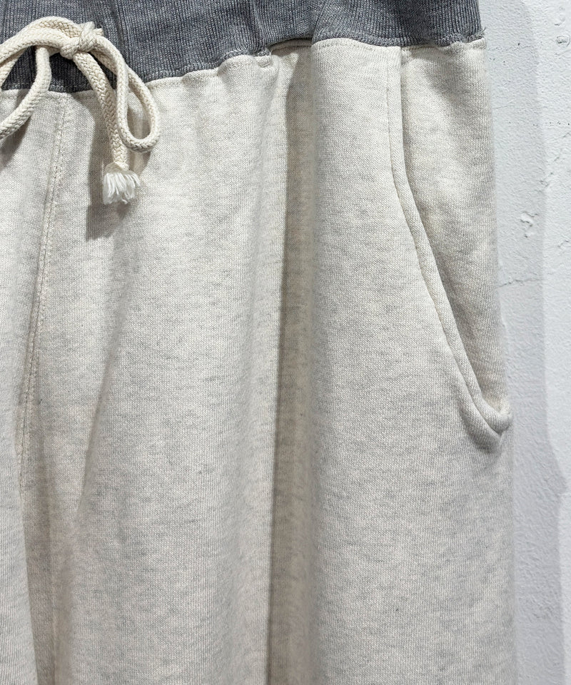 ANDER - SIDE SEAMLESS SWEAT PANTS / OATMEAL×HEATHER ONLINE STORE PAGE | アンダー - サイド シームレス スウェット パンツ オートミール オンライン ストア ページ
1回のご注文が税込10,000円以上のお買い物は送料無料
中目黒セレクトショップ 商品画像