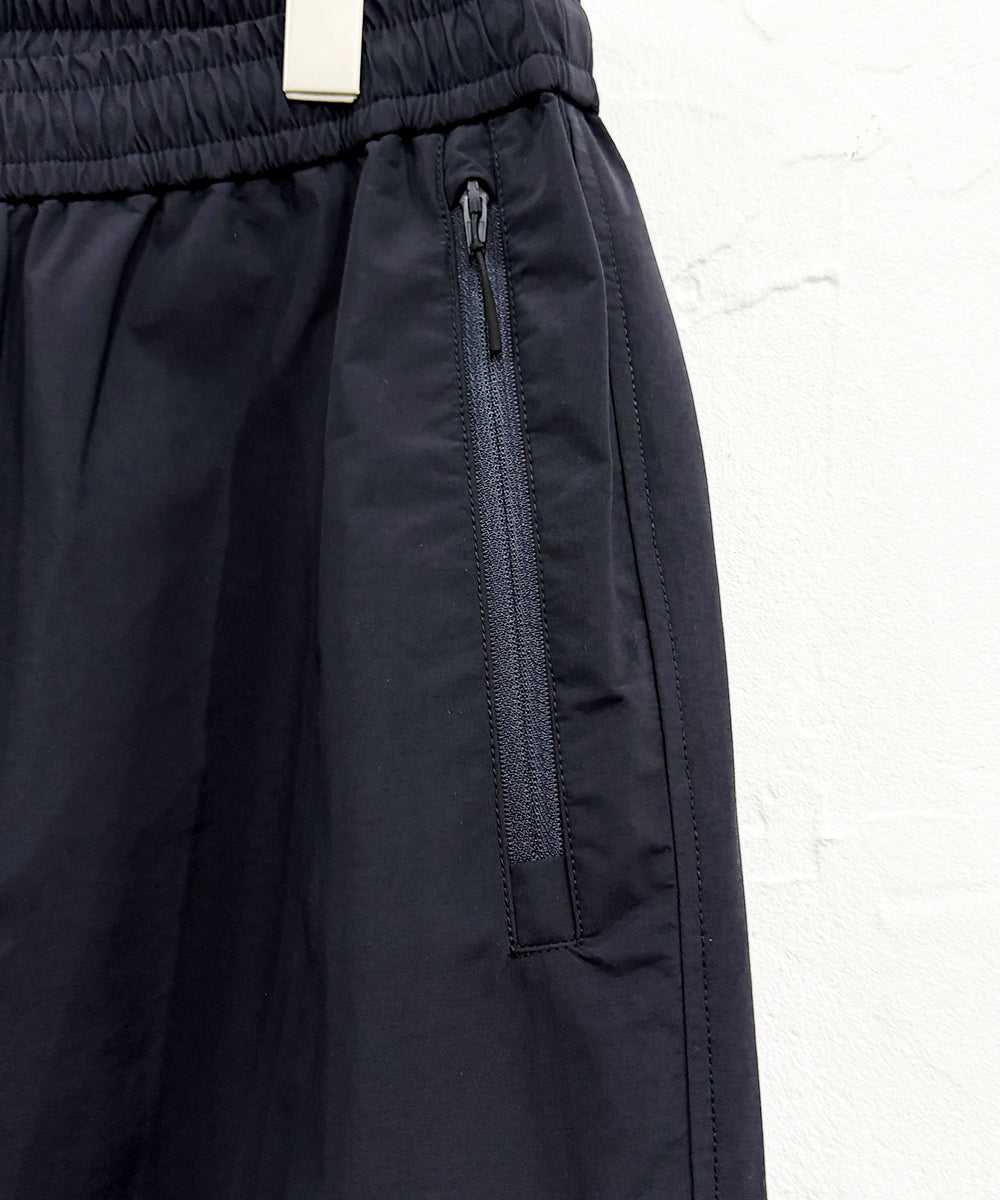 ES.1 - NYLON PANTS / NAVY ONLINE STORE PAGE | エスアイ - ナイロン パンツ / ネイビー オンライン ストア ページ 商品画像