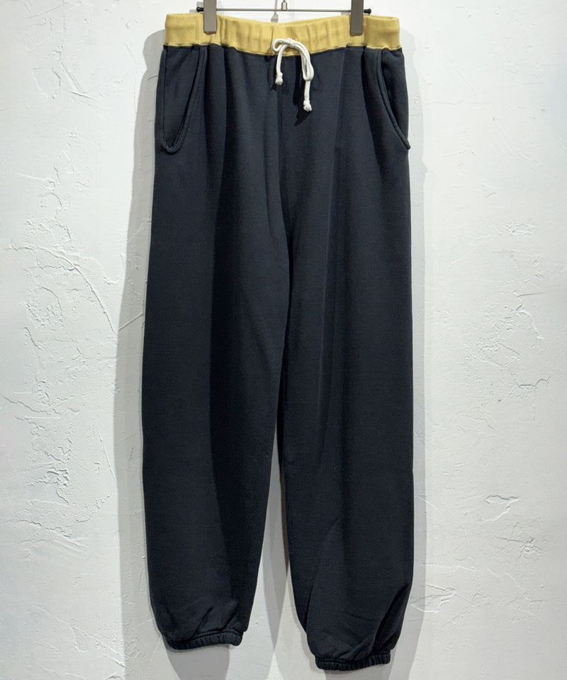 ANDER - SIDE SEAMLESS SWEAT PANTS / OFF BLACK×AGING GOLD ONLINE STORE PAGE | アンダー - サイド シームレス スウェット ブラック オンライン ストア ページ
1回のご注文が税込10,000円以上のお買い物は送料無料
中目黒セレクトショップ 商品画像