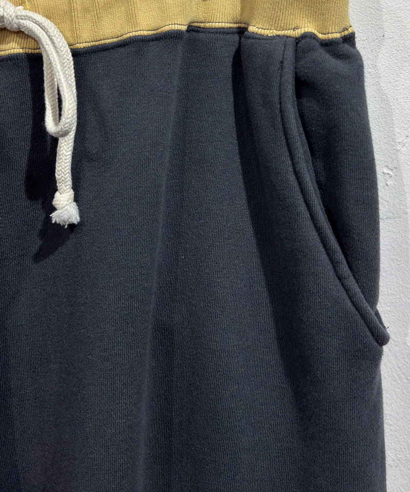ANDER - SIDE SEAMLESS SWEAT PANTS / OFF BLACK×AGING GOLD ONLINE STORE PAGE | アンダー - サイド シームレス スウェット ブラック オンライン ストア ページ
1回のご注文が税込10,000円以上のお買い物は送料無料
中目黒セレクトショップ 商品画像