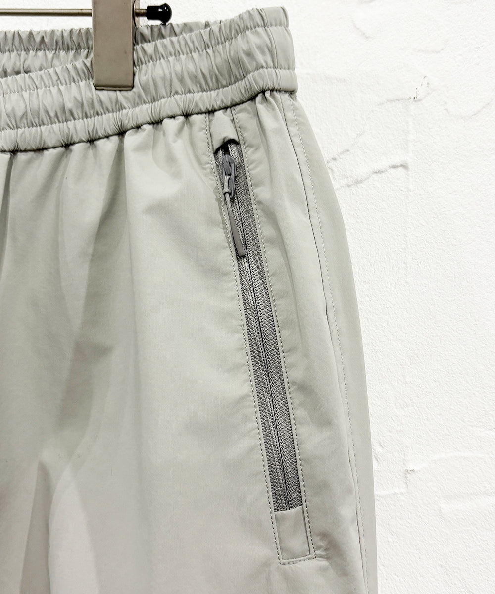 ES.1 - NYLON PANTS / IT.GRAY ONLINE STORE PAGE | エスアイ - ナイロン パンツ / ネイビー オンライン ストア ページ 商品画像