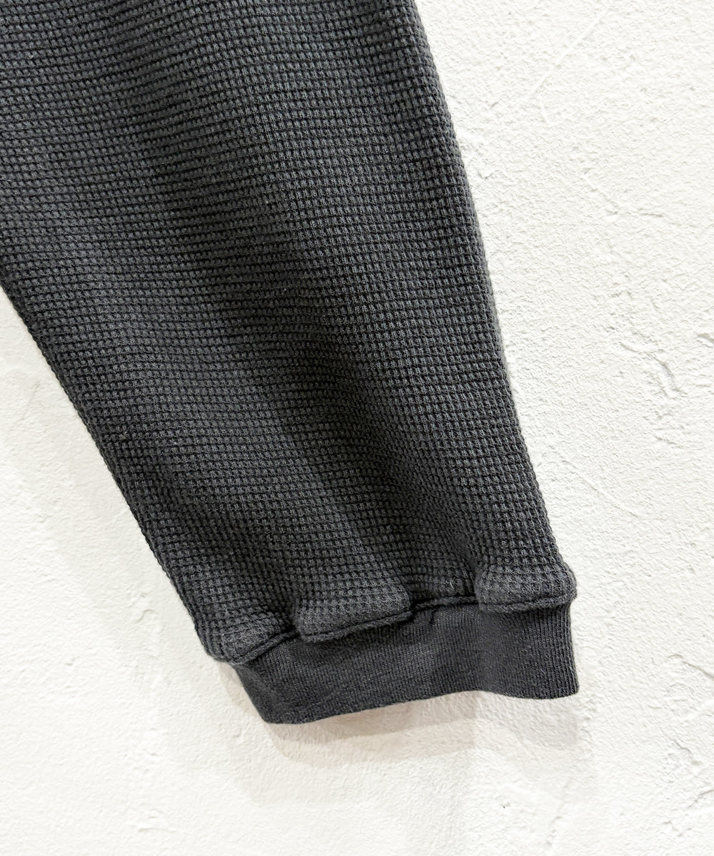 O PROJECT - WIDE FIT HOODED WAFFLE / ANTHRACITE  ONLINE STORE PAGE | オー プロジェクト - ワイドフィット フーデッド ワッフル / アンスラサイト オンライン ストア ページ 商品画像