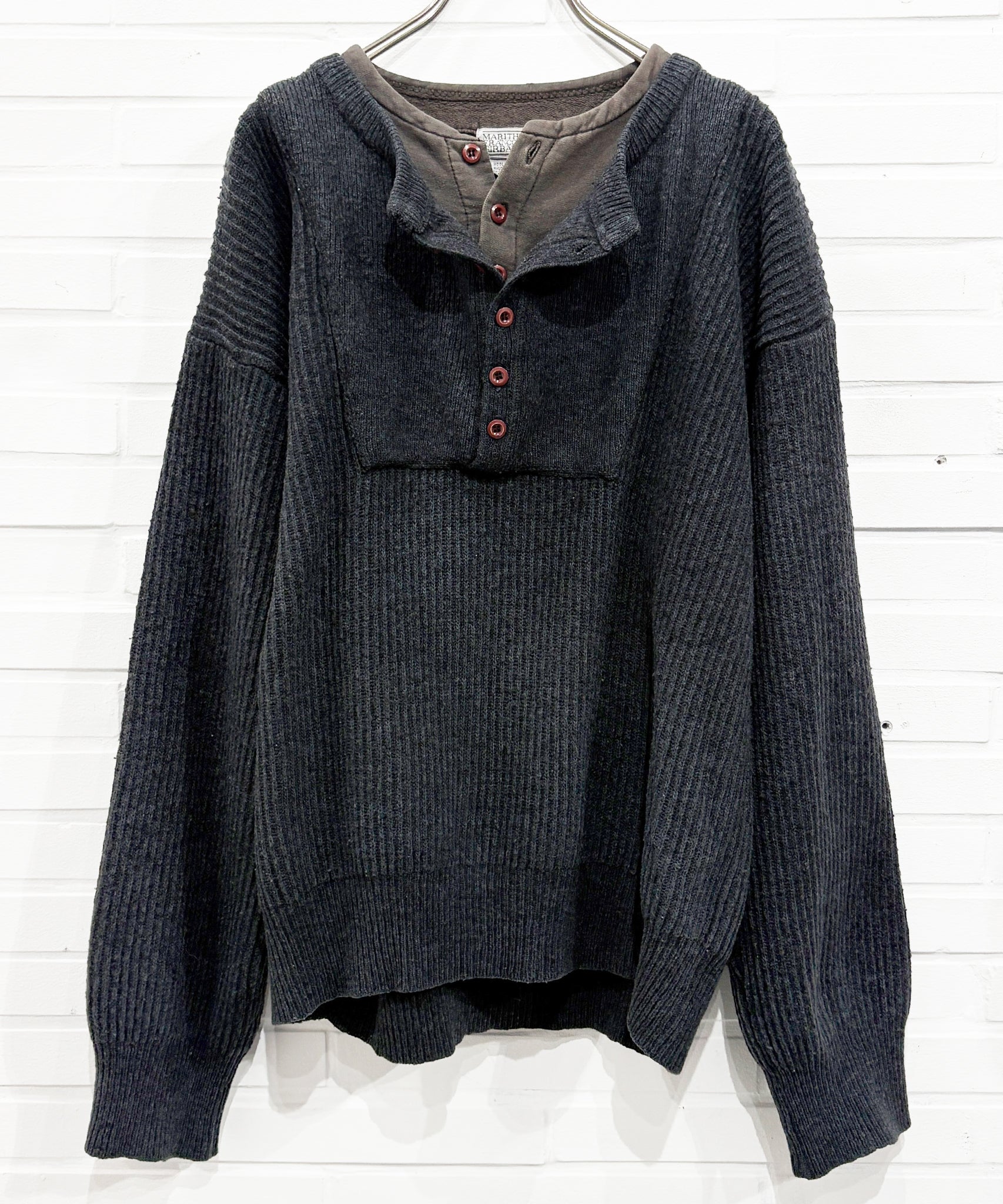 VINTAGE - MARITHÉ + FRANÇOIS GIRBAUD LAYERED KNIT HENLEY ONLINE STORE PAGE | マリテ フランソワ ジルボー レイヤード ニット ヘンリー オンラインストアページ
1回のご注文が税込10,000円以上のお買い物は送料無料
中目黒セレクトショップ 商品画像