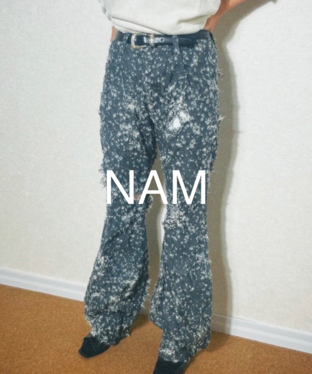 NAM ナム 日本製 TRUMPET DENIM HAKU GALACTIC ダメージ&ペイント加工 トランペットデニム 2 BLACK ジップフライ ジーンズ パンツ ボトムス【中古】【NAM】 50%OFF】NAM - Trumpet Denim Galactic BLACK – DB&BAR