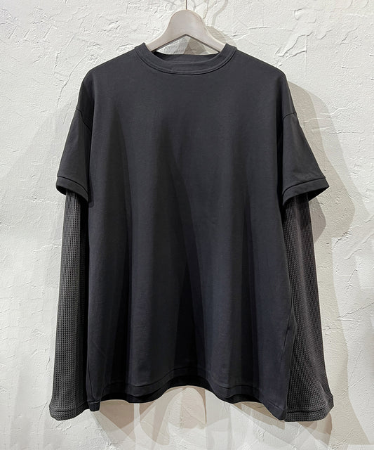 ANDER LAYERED LS TEE - CHARCOAL