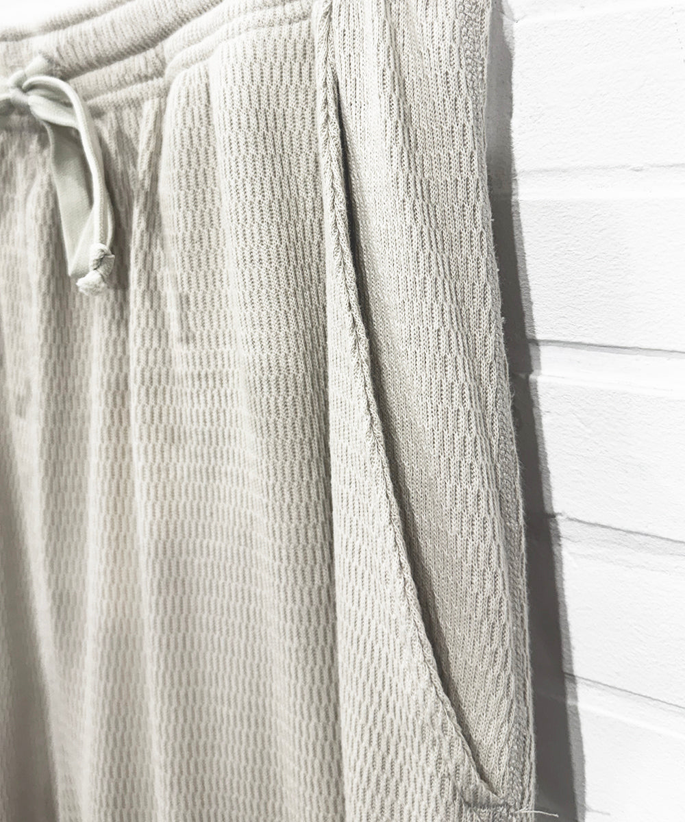 ANDER - MERINO SLEEPY PANTS / OFF  ONLINE STORE PAGE | アンダー - メリノ スリーピー パンツ / オフ オンライン ストア ページ
1回のご注文が税込10,000円以上のお買い物は送料無料
中目黒セレクトショップ 商品画像