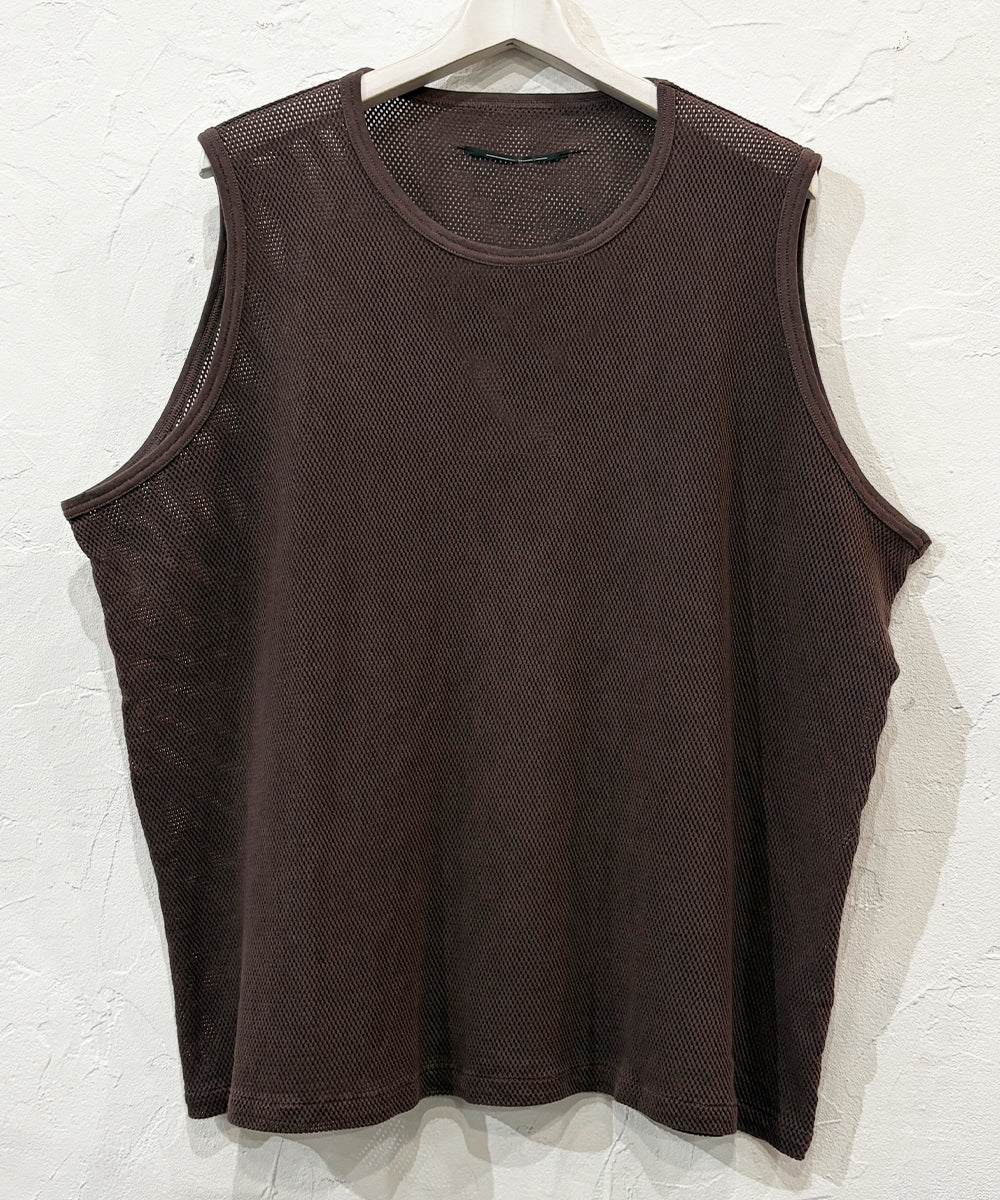 ANDER - MESH SLEEVELESS DK BROWN