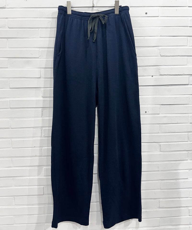 ANDER - WAFFLE SLEEPY PANTS / NAVY ONLINE STORE PAGE | アンダー - ワッフル スリーピー パンツ ネイビー オンライン ストア ページ
1回のご注文が税込10,000円以上のお買い物は送料無料
中目黒セレクトショップ 商品画像