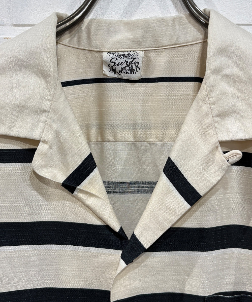 VINTAGE - HAWAIIAN OPEN-COLLAR SHORT SLEEVE SHIRT