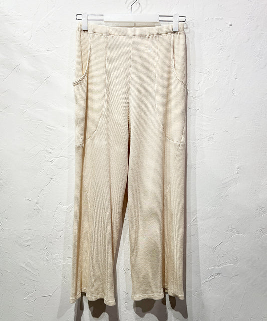 ANDER WAFFLE CURVY PANTS - ECRU