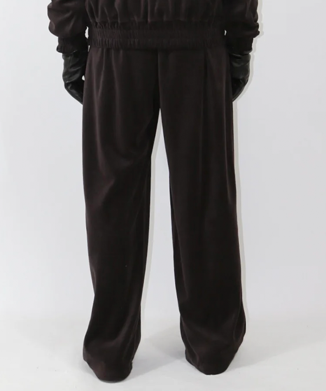 ANDER - VELOUR TUCK PANTS / SHINE BROWN
