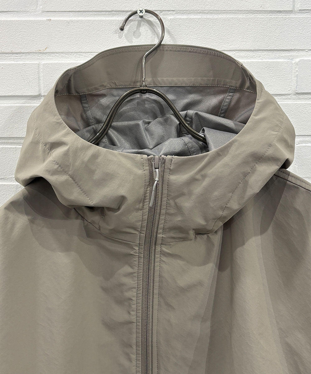 ES.1 - NYLON PARKA / IT.KHAKI ONLINE STORE PAGE | エスアイ - ナイロン パーカー / アイティー.カーキ オンライン ストア ページ 商品画像