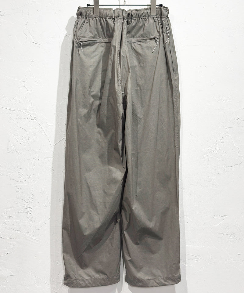ES.1 - LIIGHT NYLON PANTS / LIGHT KHAKI ONLINE STORE PAGE | エスアイ - ライト ナイロン パンツ / ライト カーキ オンライン ストア ページ
一回のご注文が税込10,000円以上は送料無料
中目黒セレクトショップ 商品画像
