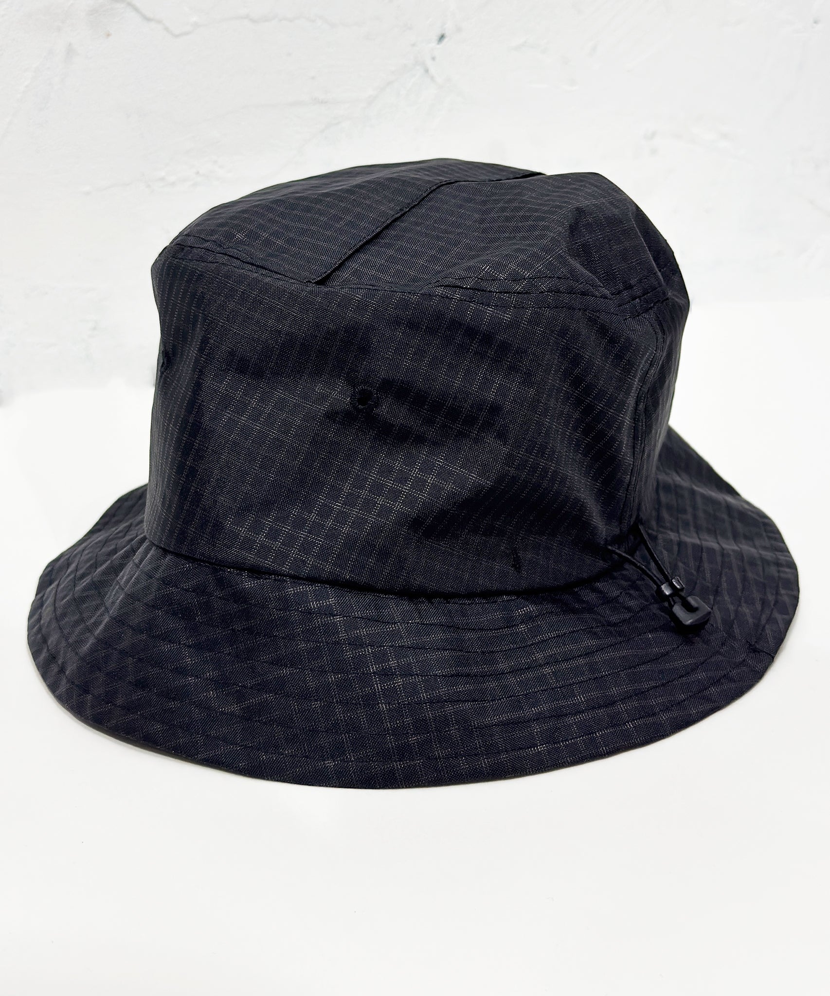 ES.1 - ULTRA HAT / BLACK×GREY ONLINE STORE PAGE | エスアイ - ウルトラ ハット ブラック グレー オンラインストアページ
税込10,000円以上のお買い物は送料無料
中目黒セレクトショップ 商品画像