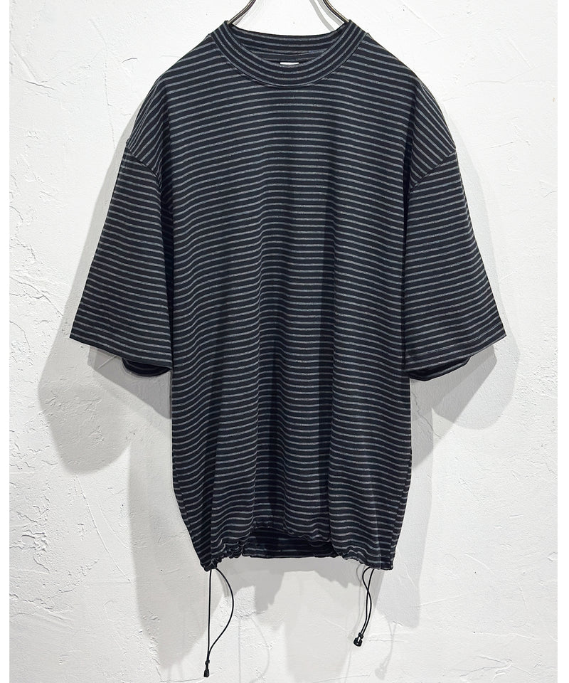 ES.1 - BORDER SS T-SHIRTS / BLACK BORDER ONLINE STORE PAGE | エスアイ - ボーダー ショートスリーブ ティーシャツ / ブラック ボーダー オンライン ストア ページ
一回のご注文が税込10,000円以上は送料無料
中目黒セレクトショップ 商品画像