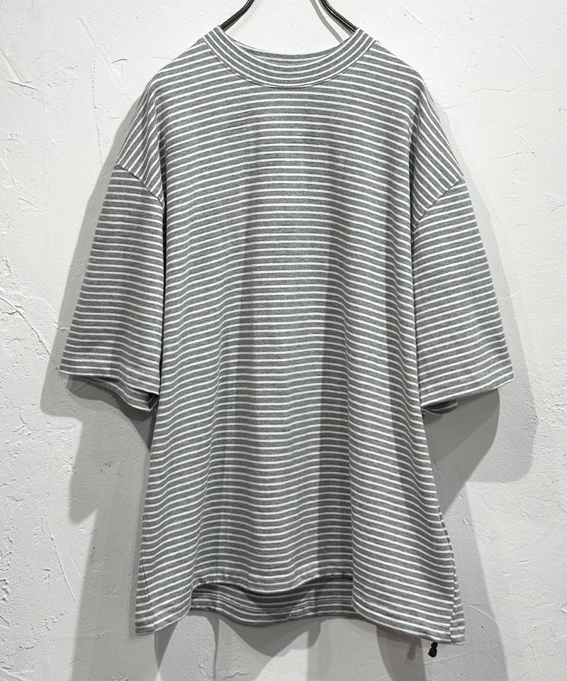 ES.1 - BORDER SS T-SHIRTS / GRAY BORDER ONLINE STORE PAGE | エスアイ - ボーダー ショートスリーブ ティーシャツ / グレー ボーダー オンライン ストア ページ
一回のご注文が税込10,000円以上は送料無料
中目黒セレクトショップ 商品画像