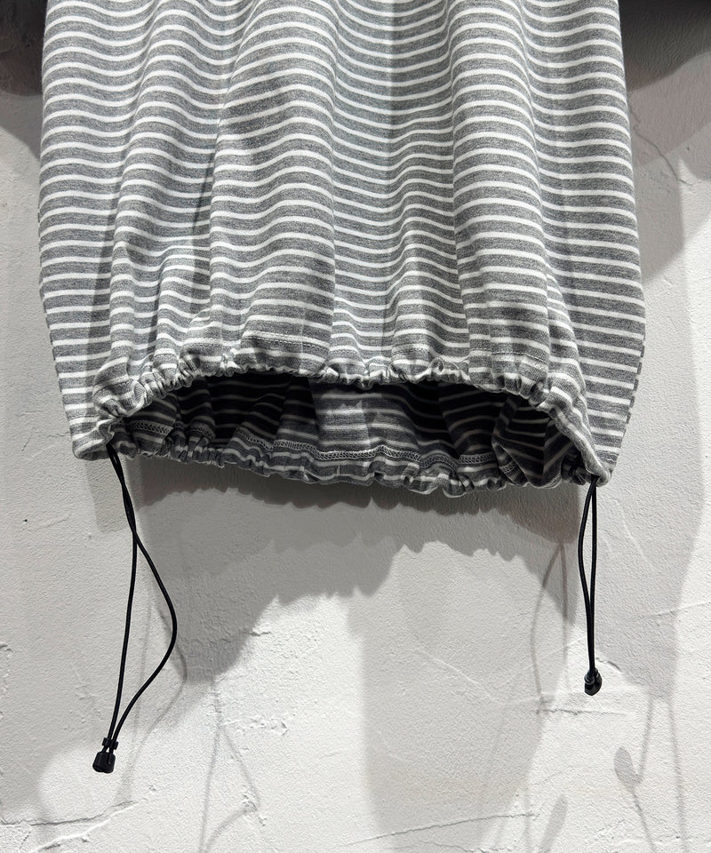 ES.1 - BORDER SS T-SHIRTS / GRAY BORDER ONLINE STORE PAGE | エスアイ - ボーダー ショートスリーブ ティーシャツ / グレー ボーダー オンライン ストア ページ
一回のご注文が税込10,000円以上は送料無料
中目黒セレクトショップ 商品画像