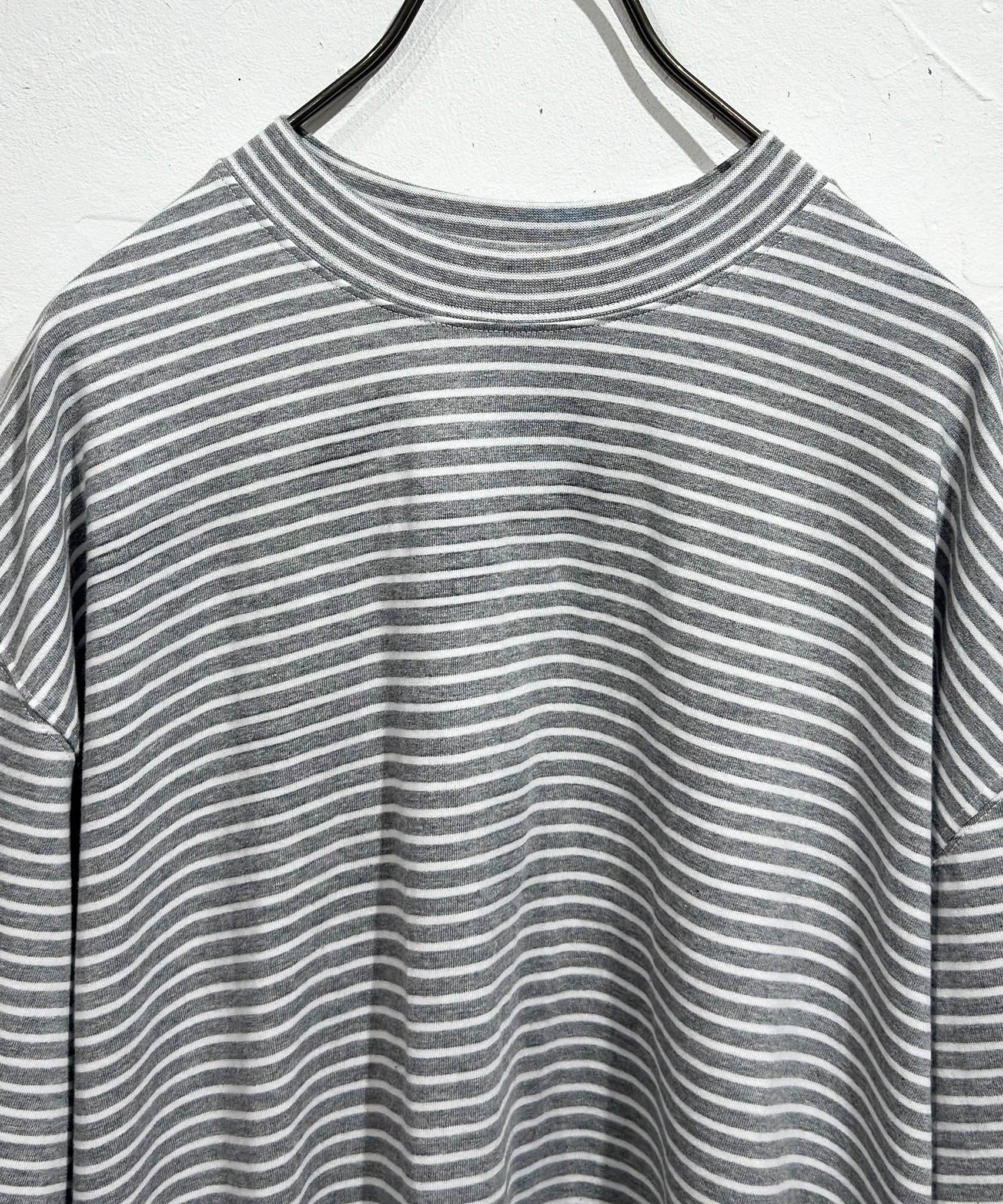 ES.1 - BORDER SS T-SHIRTS / GRAY BORDER ONLINE STORE PAGE | エスアイ - ボーダー ショートスリーブ ティーシャツ / グレー ボーダー オンライン ストア ページ
一回のご注文が税込10,000円以上は送料無料
中目黒セレクトショップ 商品画像