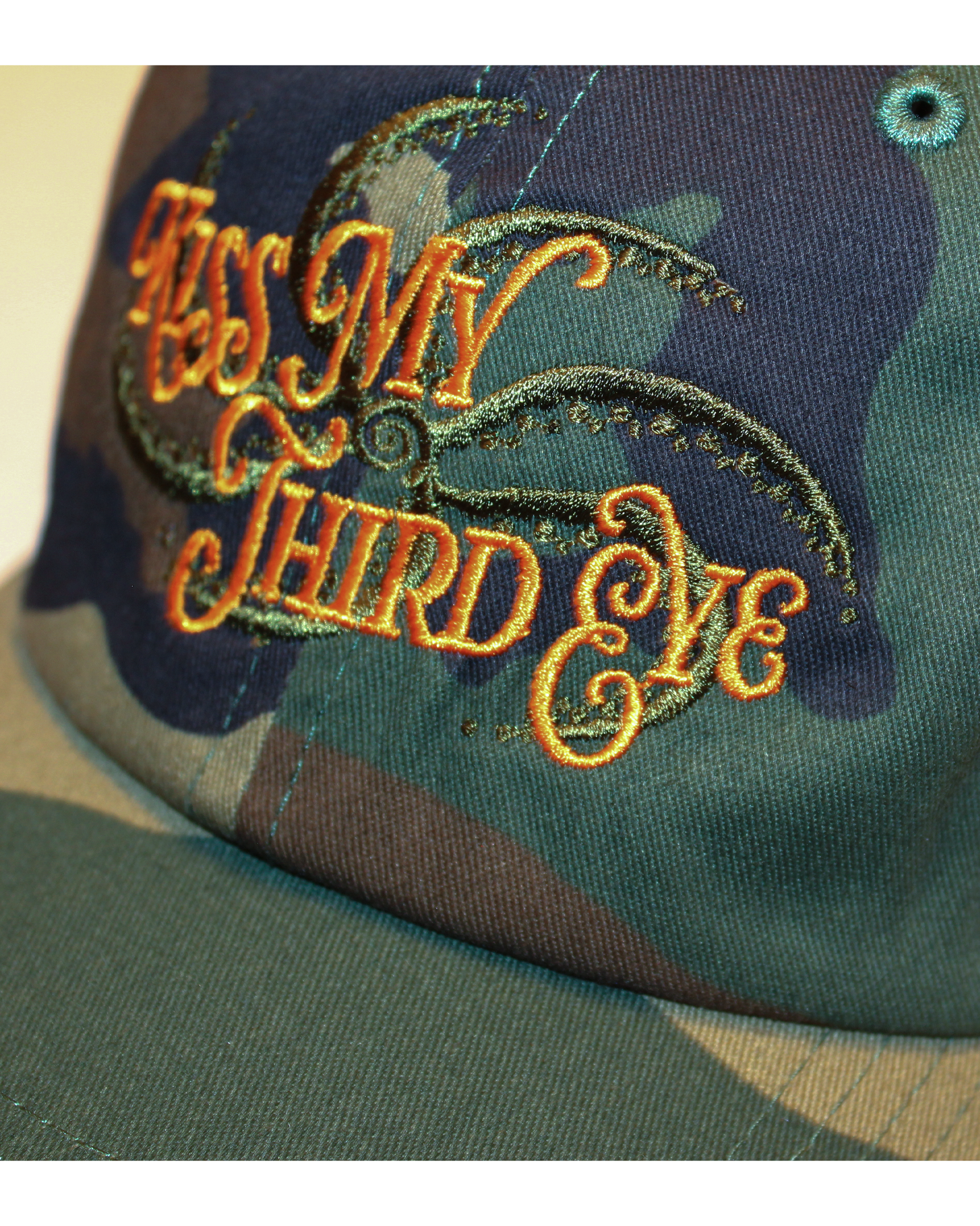 MAGOODZ 魔具ッZ -Kiss My Third Eye Embroidered Cap 商品画像 - DB&BAR