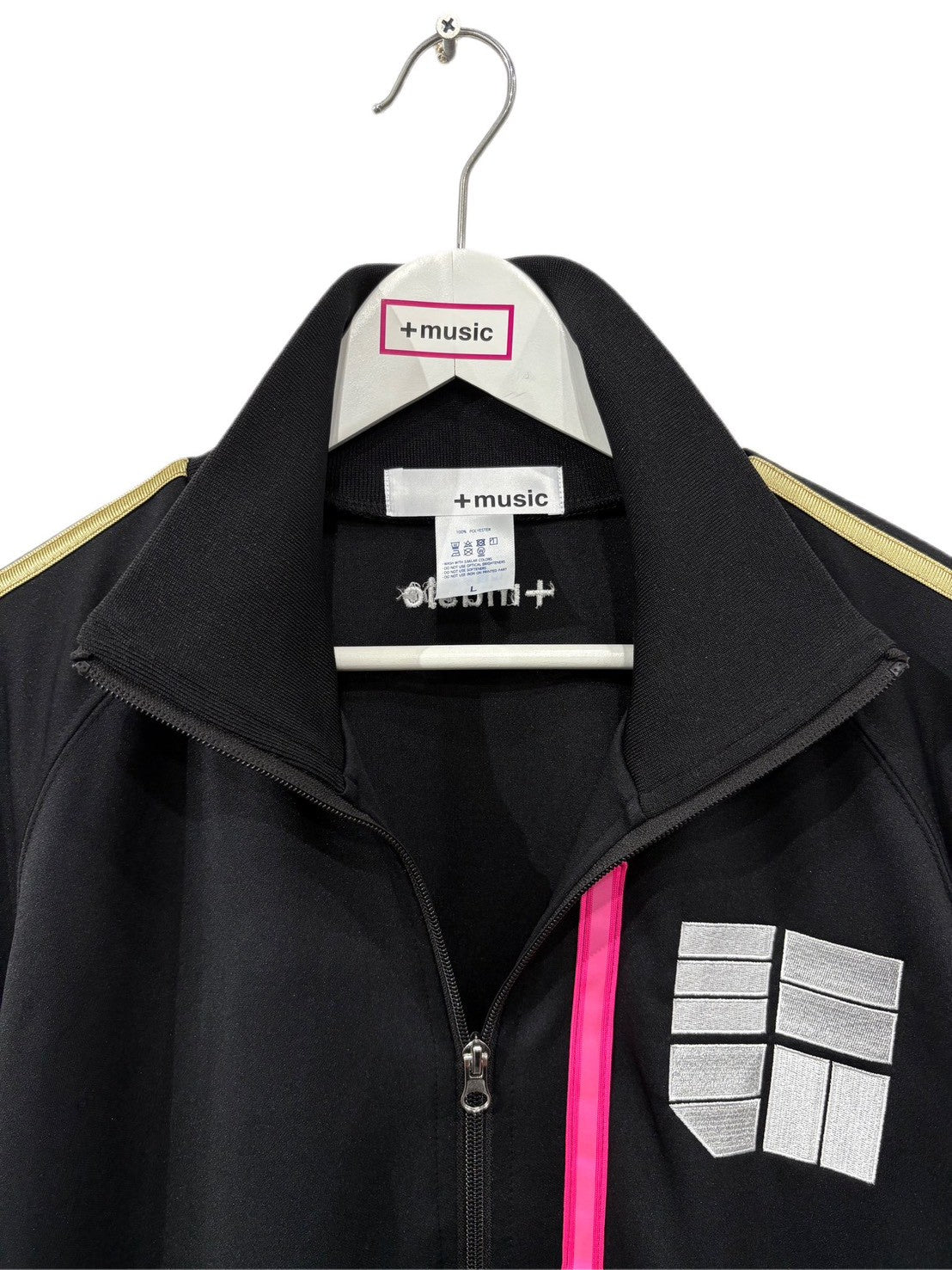 +music  Apparel “Future Nature” - Minimal music reflective track jacket / Black:heavy_multiplication_x:Pink ONLINE STORE PAGE | プラスミュージック アパレル “フューチャー ネイチャー” - ミニマル ミュージック リフレクティブ トラック ジャケット / ブラック :heavy_multiplication_x:ピンク オンライン ストア ページ 商品画像