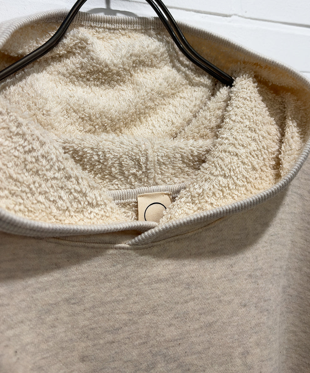 O PROJECT - WIDE FIT HOODED SWEAT / OATMEAL