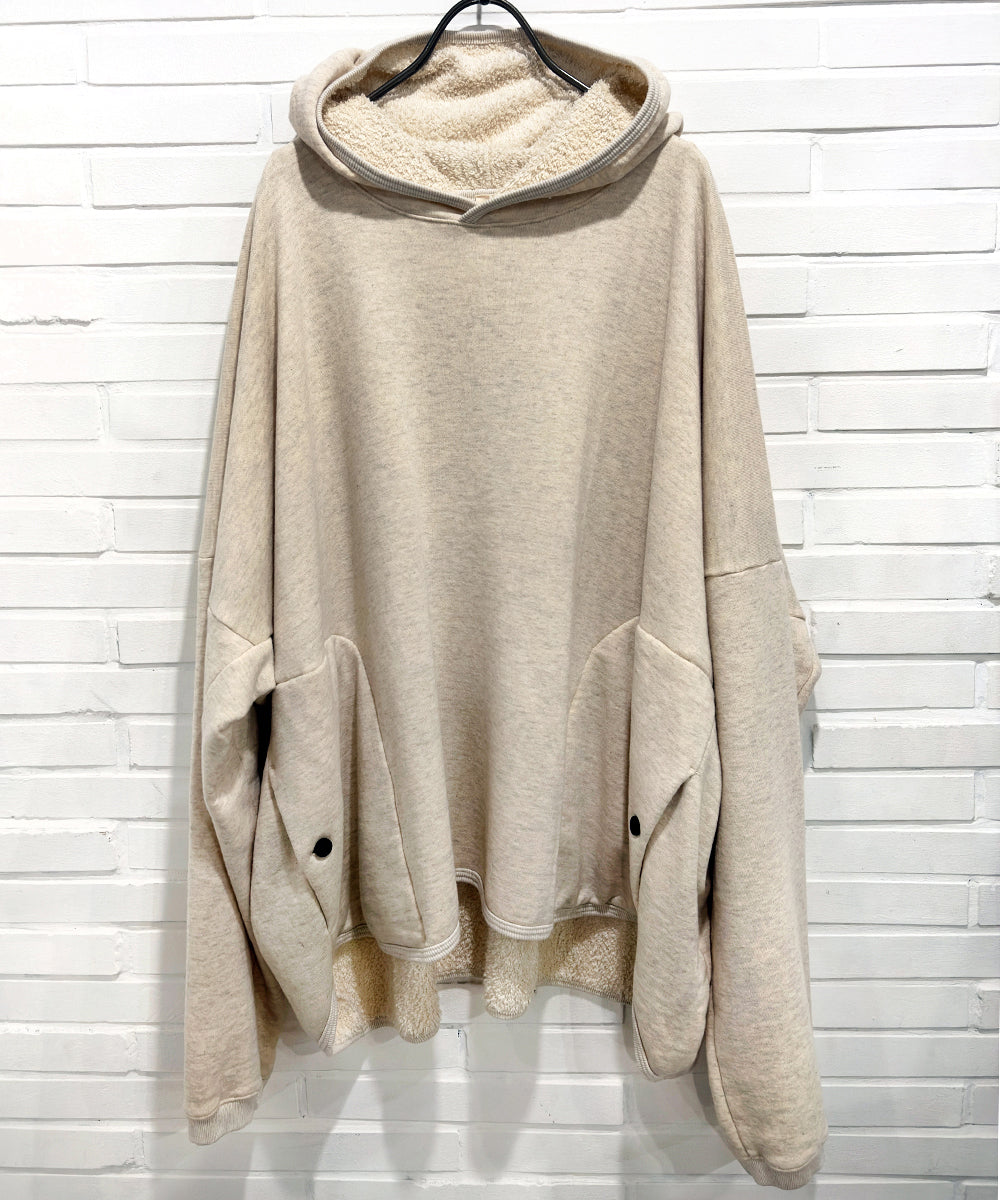 O PROJECT - WIDE FIT HOODED SWEAT / OATMEAL