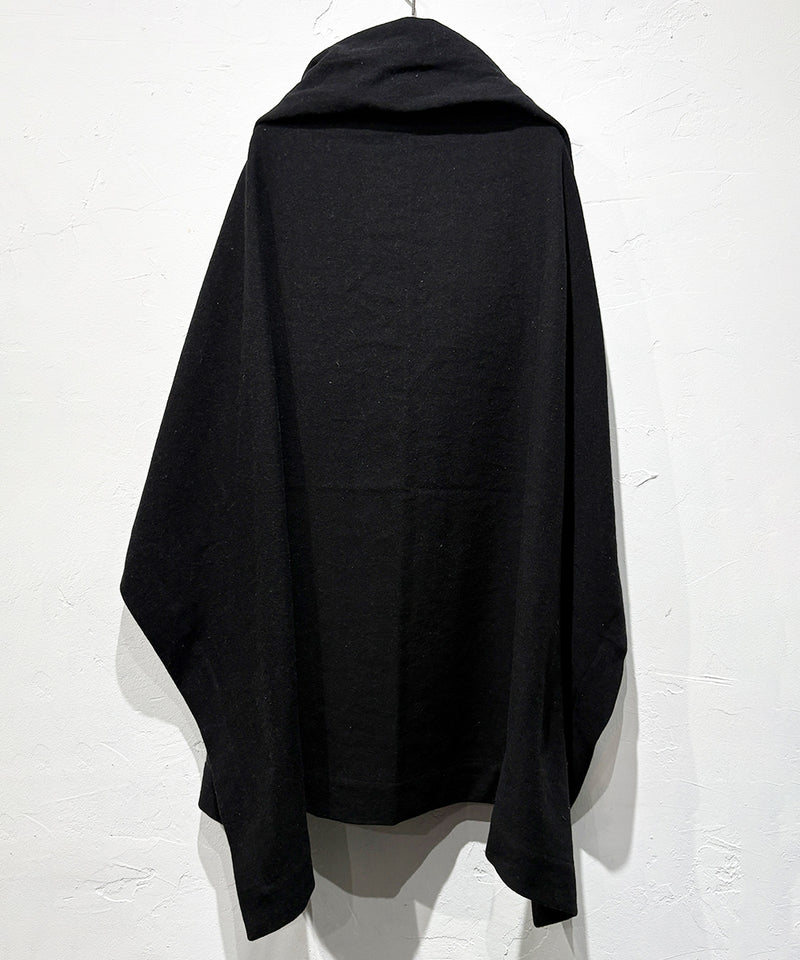 O PROJECT - WRAP BLANKET / BLACK