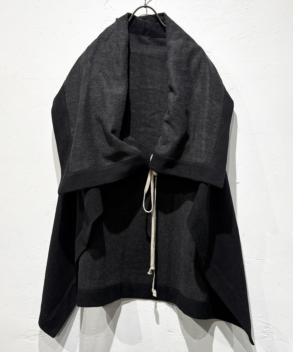 O PROJECT - WRAP BLANKET / BLACK
