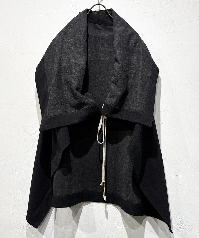 O PROJECT - WRAP BLANKET / BLACK