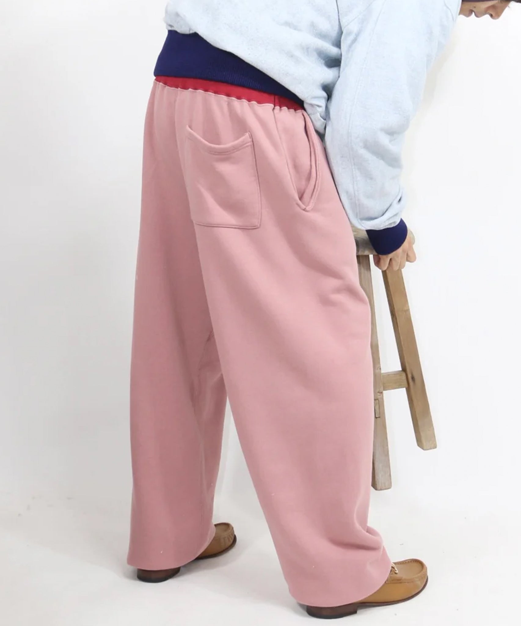 ANDER - SIDE SEAMLESS SWEAT PANTS / FADE RED×SCARLET 商品画像 - DB&BAR