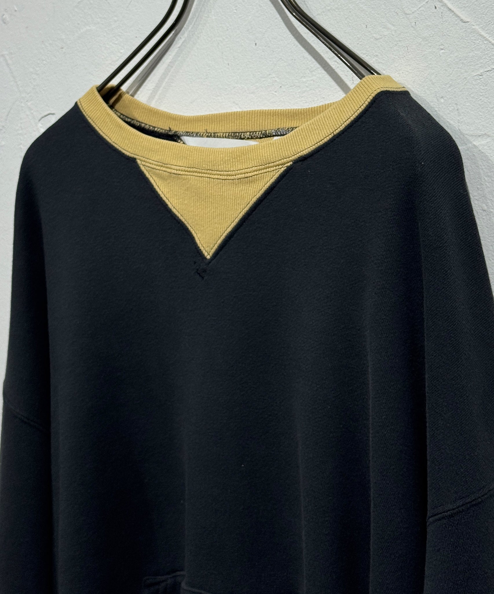 ANDER - WV SWEAT / OFF BLACK×AGING GOLD - DB&BAR