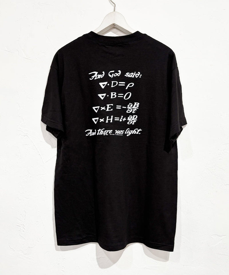 COTTON EXPRESSIONS - PRINT T - SHIRT BLACK HOLE - DB&BAR