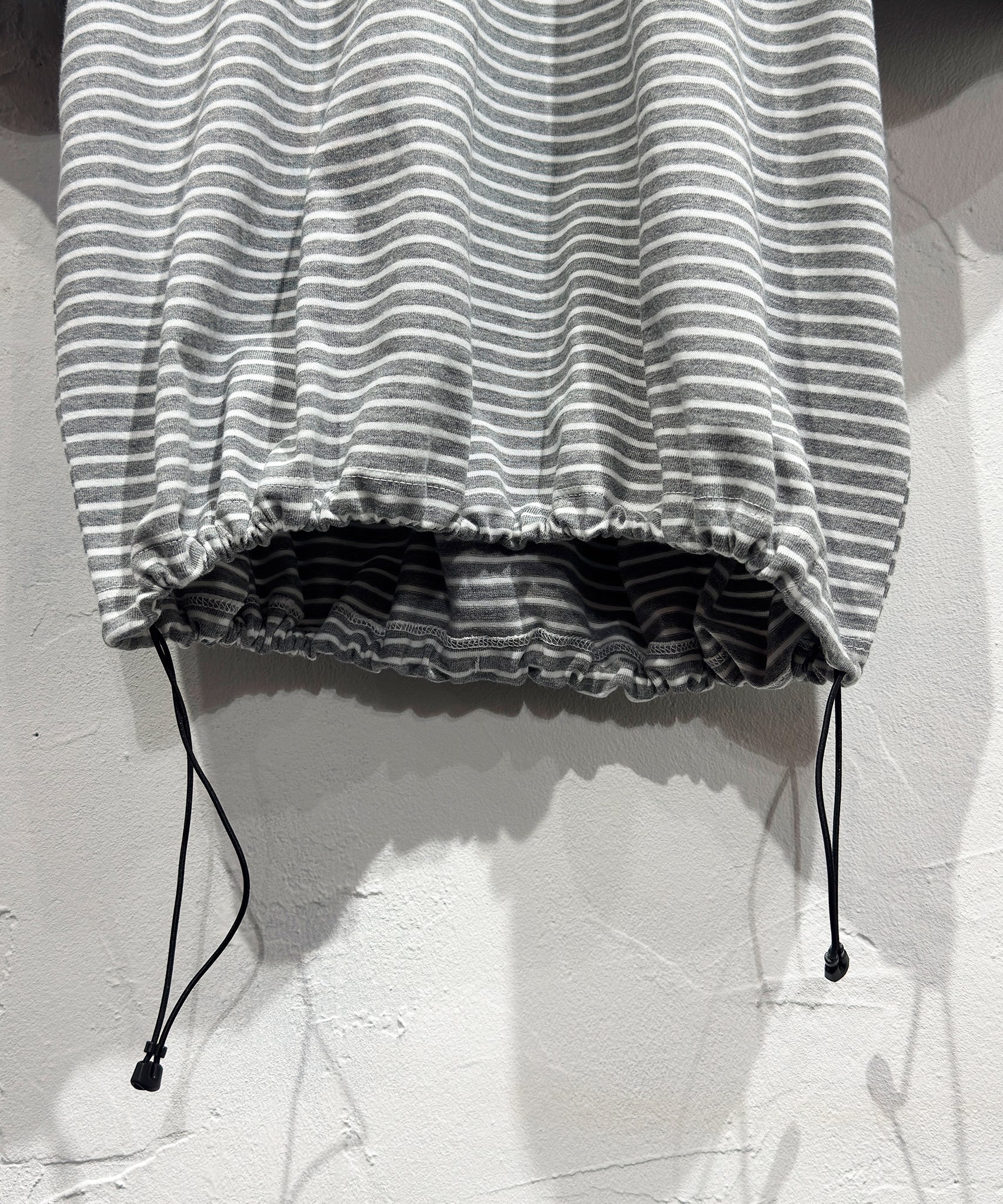 ES.1 - BORDER SS T - SHIRTS / GRAY BORDER - DB&BAR
