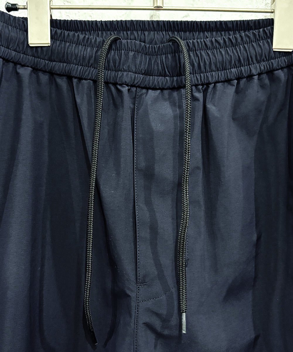 ES.1 - NYLON PANTS / NAVY | DB&BAR OFFICIAL ONLINE STORE
