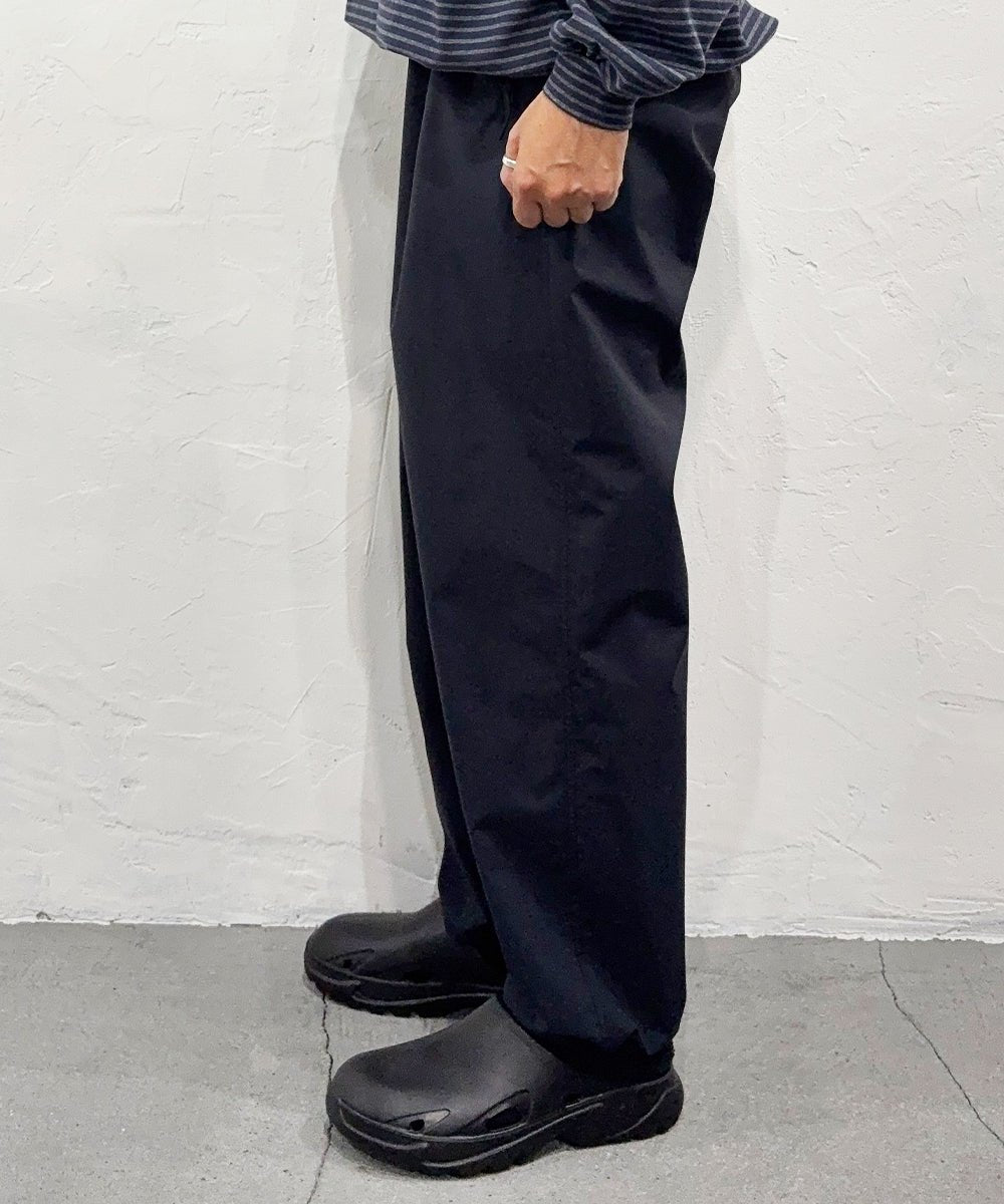 ES.1 - NYLON PANTS / NAVY | DB&BAR OFFICIAL ONLINE STORE