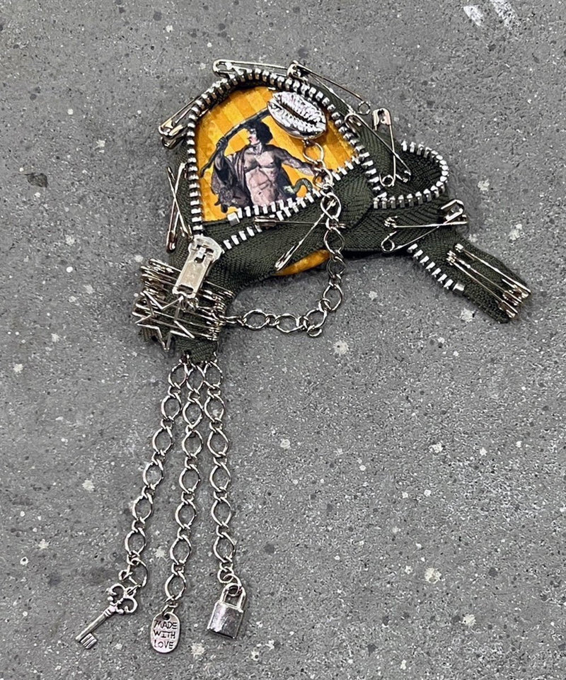KIPSSO Koki Kitaura ATTITUDE BADGE for DB&BAR - titan yellow 商品画像 - DB&BAR