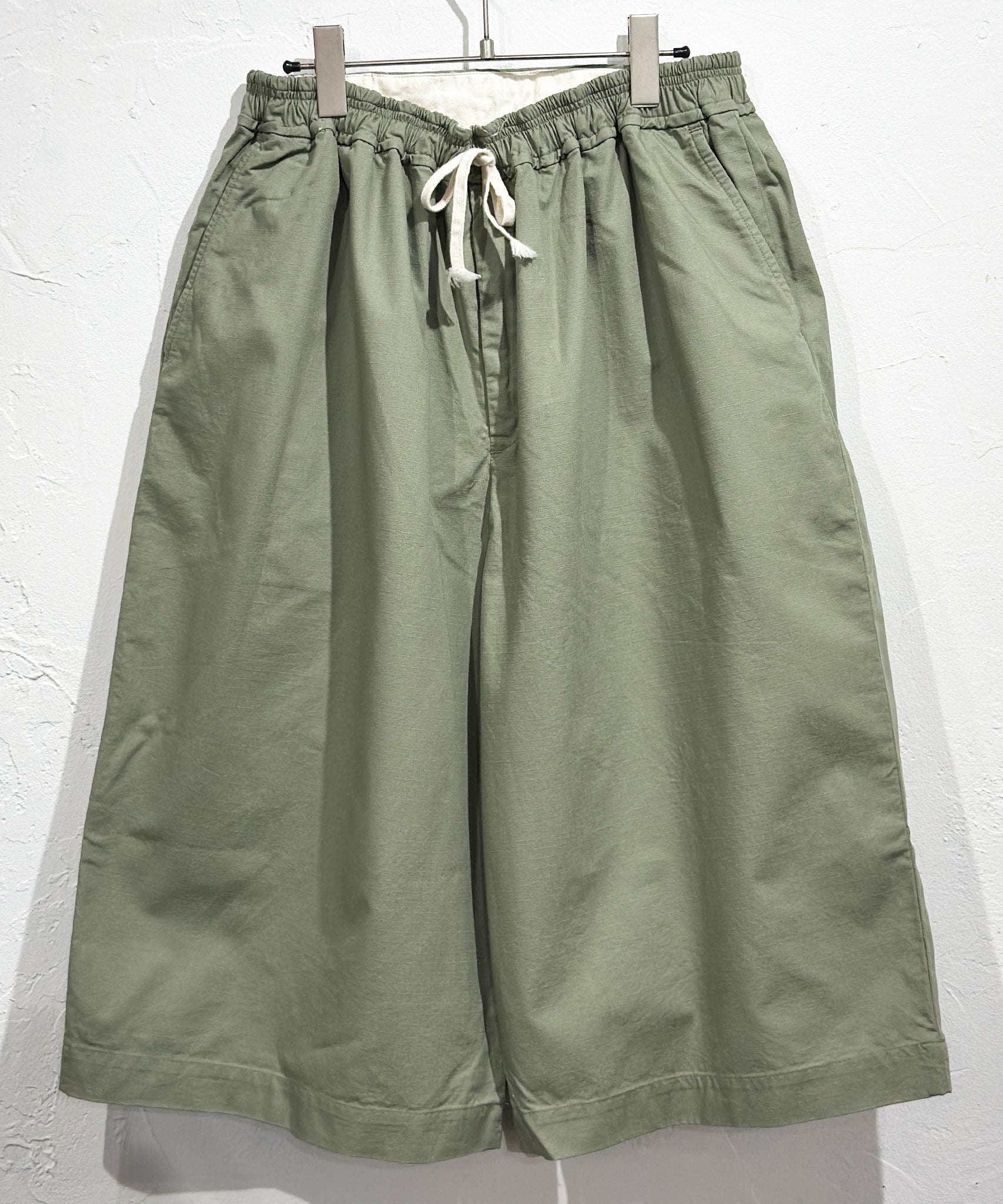 児島新鮮組 [KOJIMA SHINSENGUMI] - BIG BULB SHORTS / OLIVE 商品画像 - DB&BAR