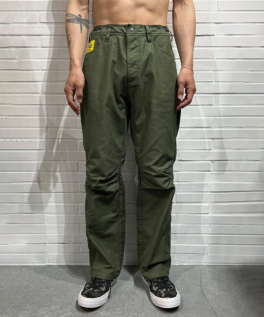 児島新鮮組 - MOUNTAIN PANTS OLIVE - DB&BAR